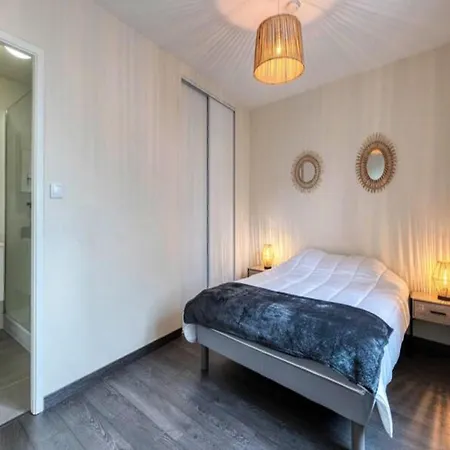 For 4 People * Grenoble